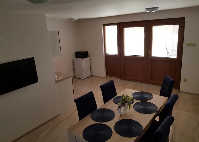 Apartman S Vinnym Sklepem Viktorie Pouzdrany
