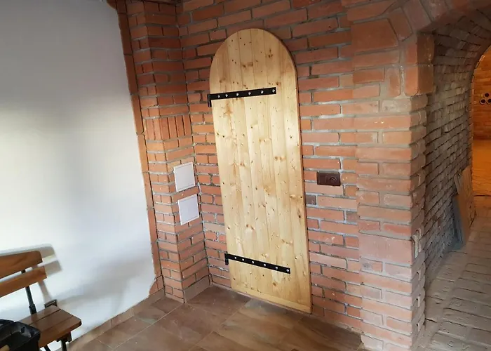 Apartman S Vinnym Sklepem Viktorie Pouzdrany